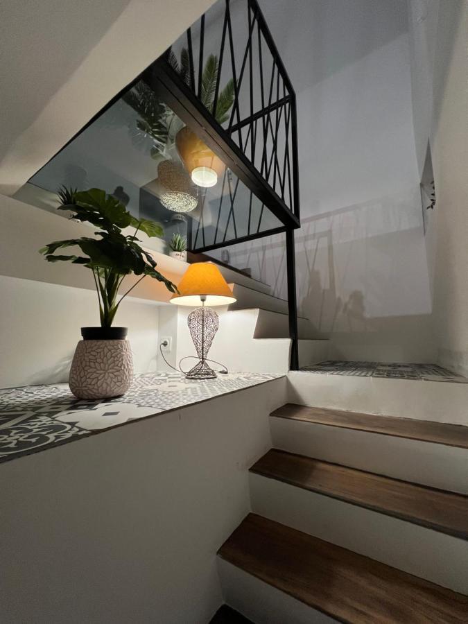 Duplex T3 climatisé plein centre terrasse vue mer La Ciotat Exterior foto